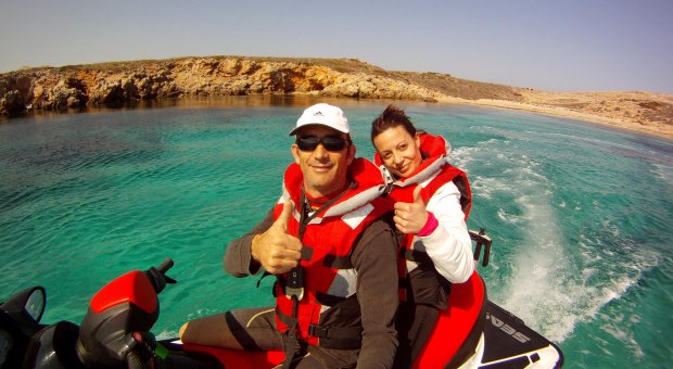 Paddle surf excursion north coast (marine reserve) and 1 hour jet ski trip