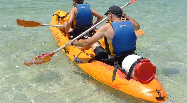 kayak pareja menorca