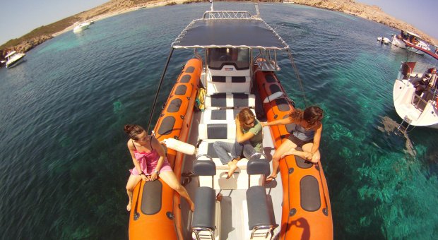 Pack boat trip + catamaran trip + one hour jet ski trip