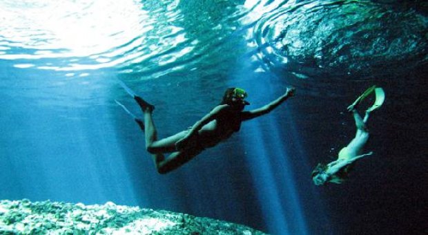 Pack snorkel con lancha en la reserva marina y moto de agua de una hora