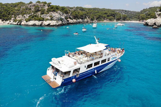 Las mejores excursiones en barco en Menorca   